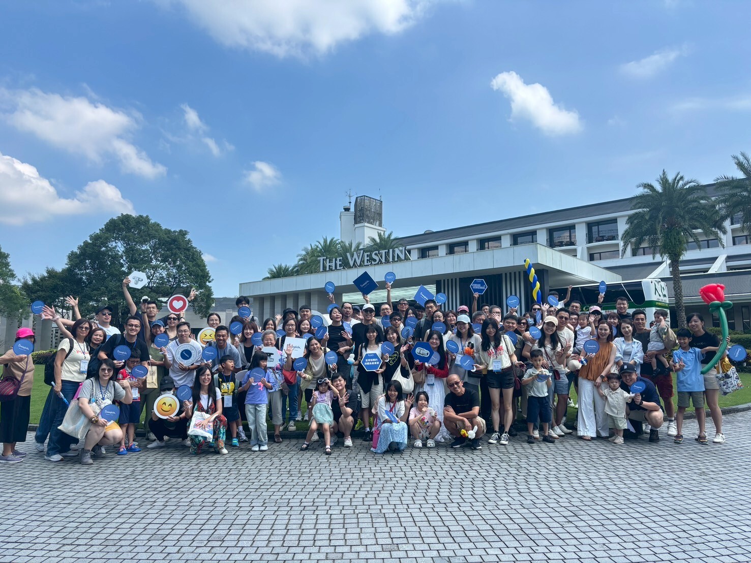 LINE_ALBUM_家庭日第二天_251022_1